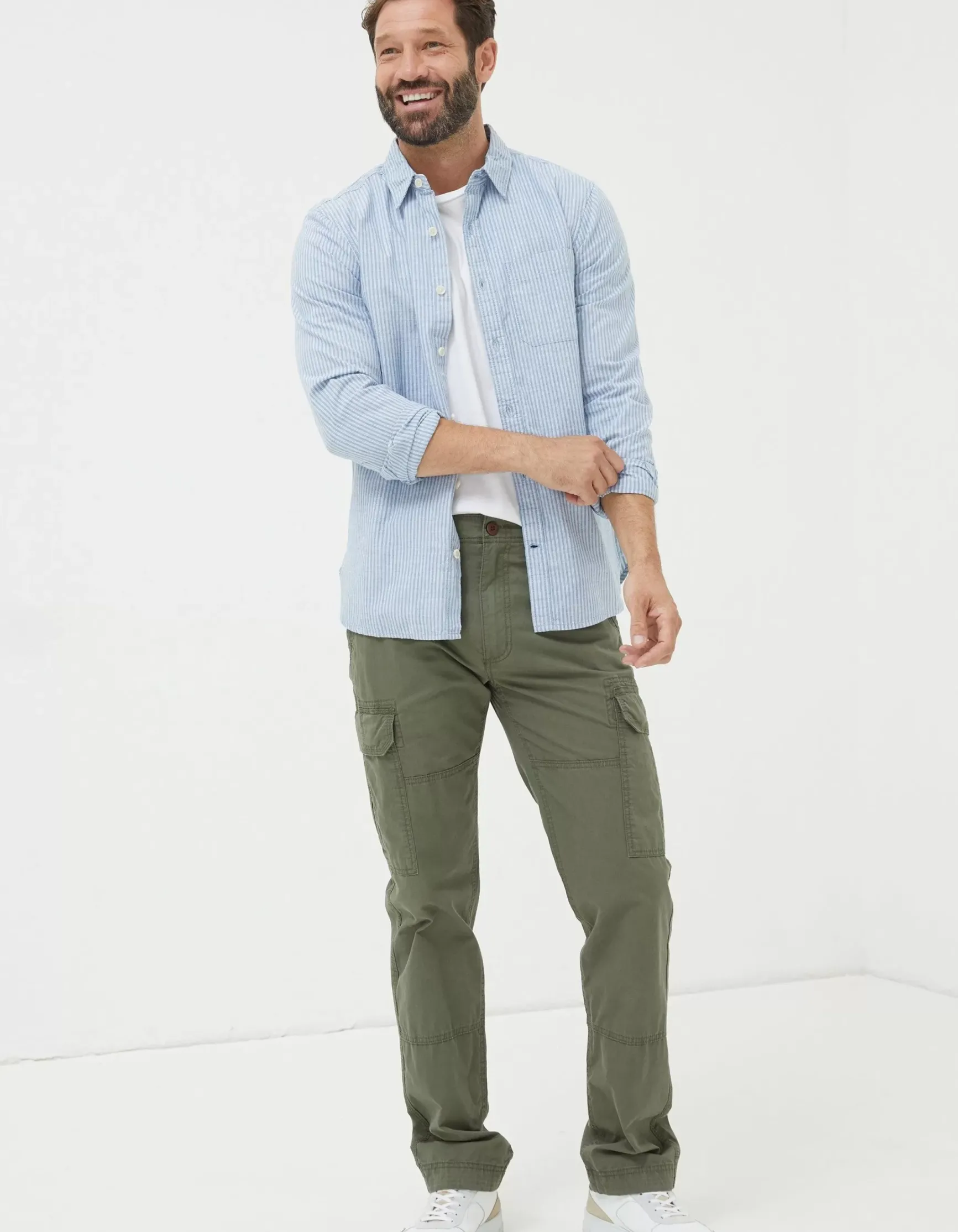 FatFace Bude Straight Cargo Trousers|Men Trousers & Chinos