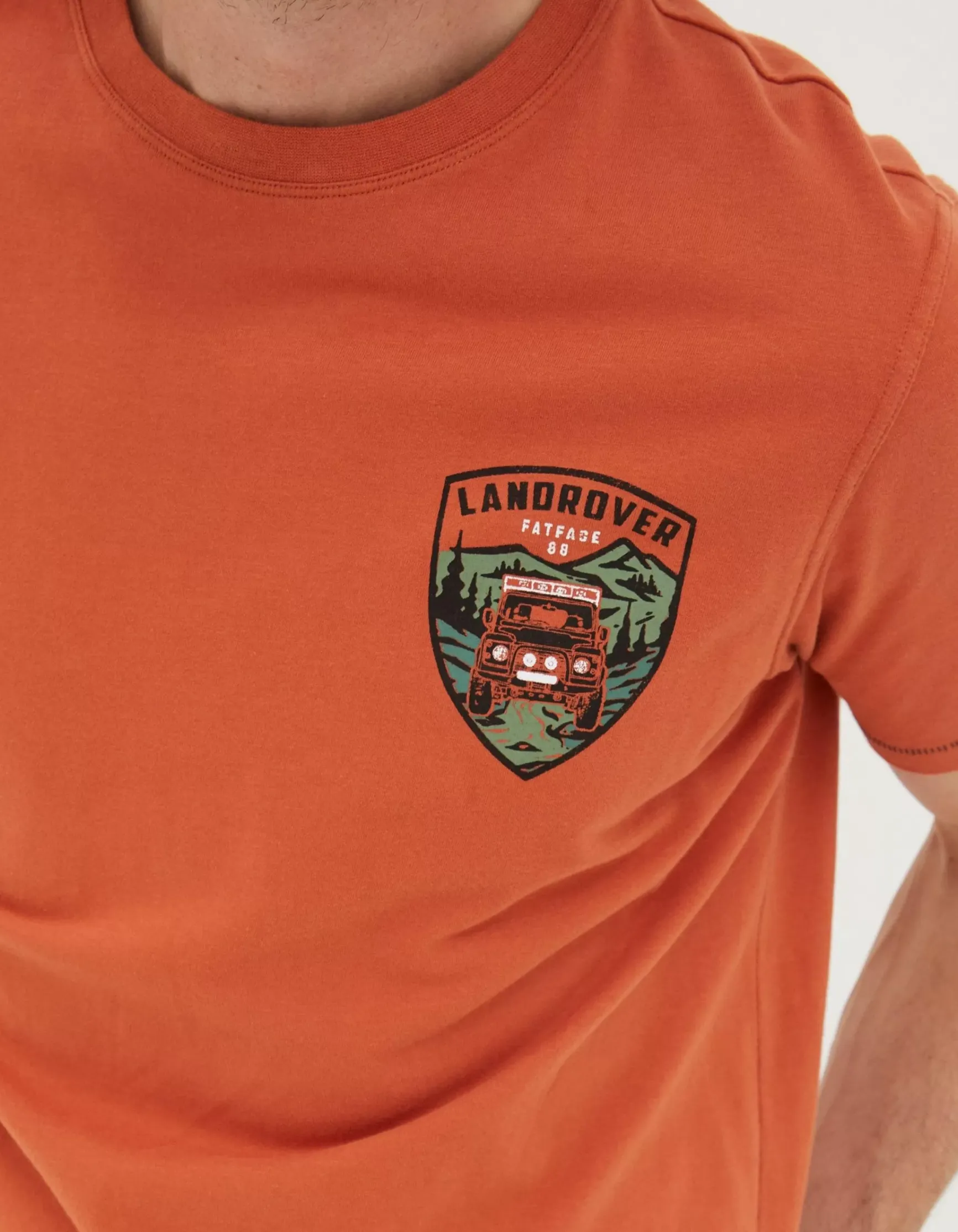 FatFace Land Rover Badge T-Shirt|Gifts Land Rover Collaboration