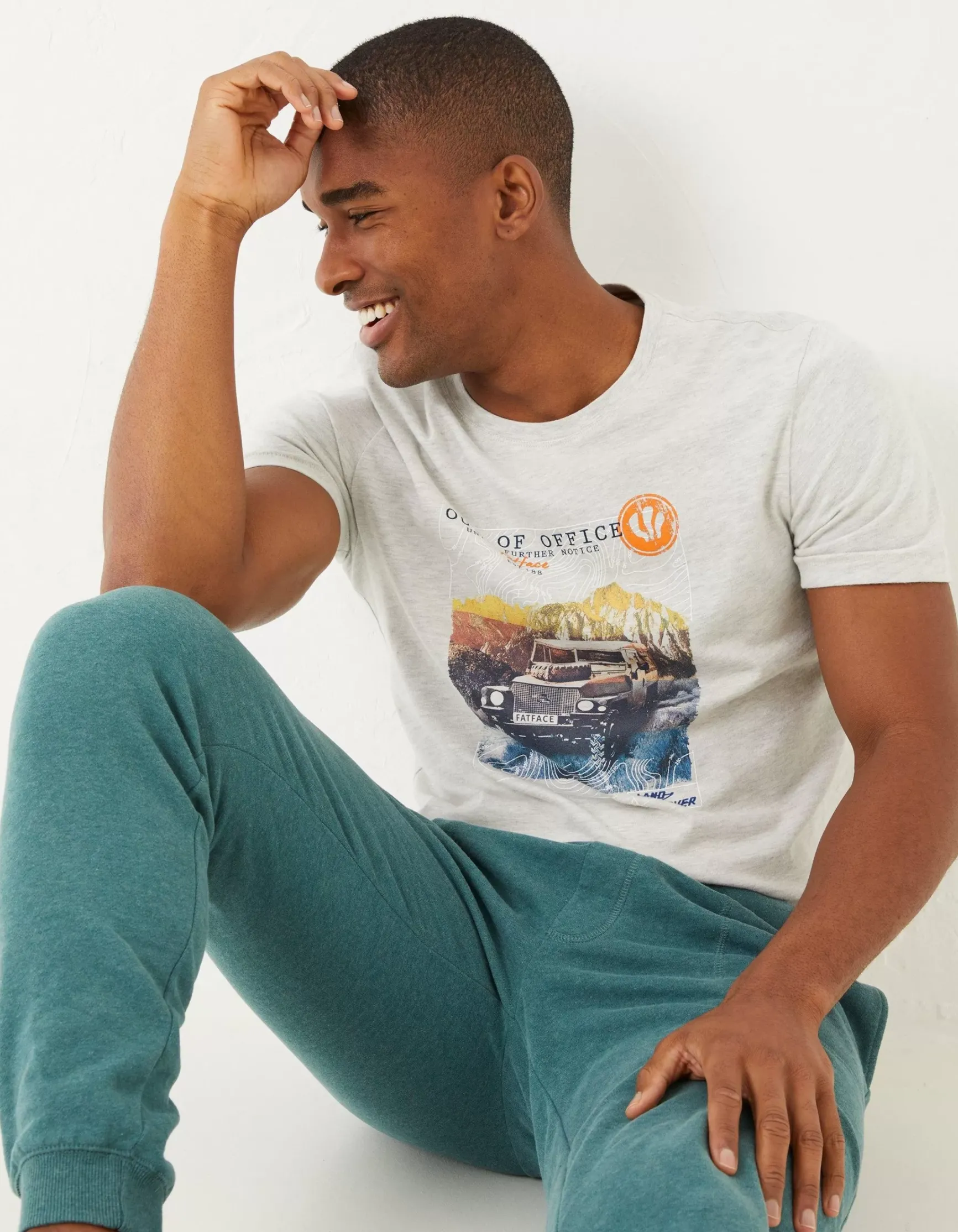 FatFace Land Rover Out Of Office T-Shirt|Gifts Land Rover Collaboration