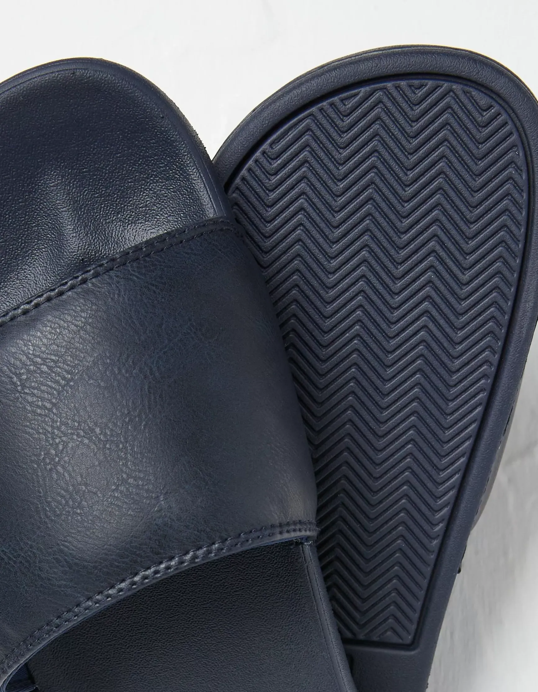 FatFace Pool Sliders|Men View All